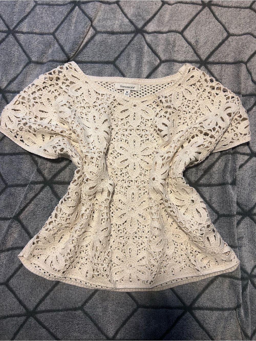 Francesca's Collections Cream Crochet Floral Short Sleeve Top